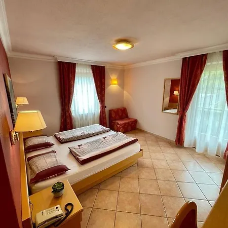 Hotel Garni Rin Da Rin Livigno Exterior photo